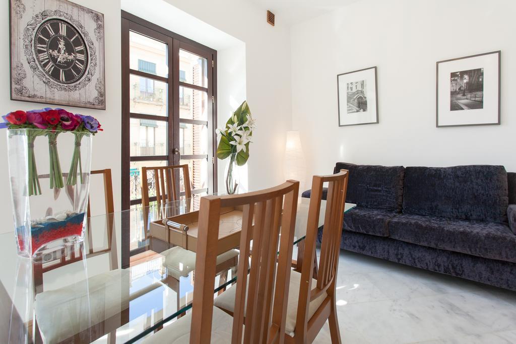 Holi-Rent Castilla Sevilla Exteriör bild