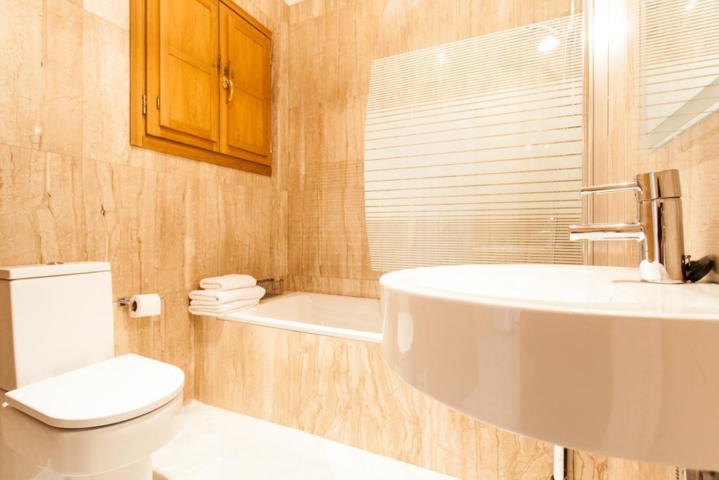Holi-Rent Castilla Sevilla Exteriör bild