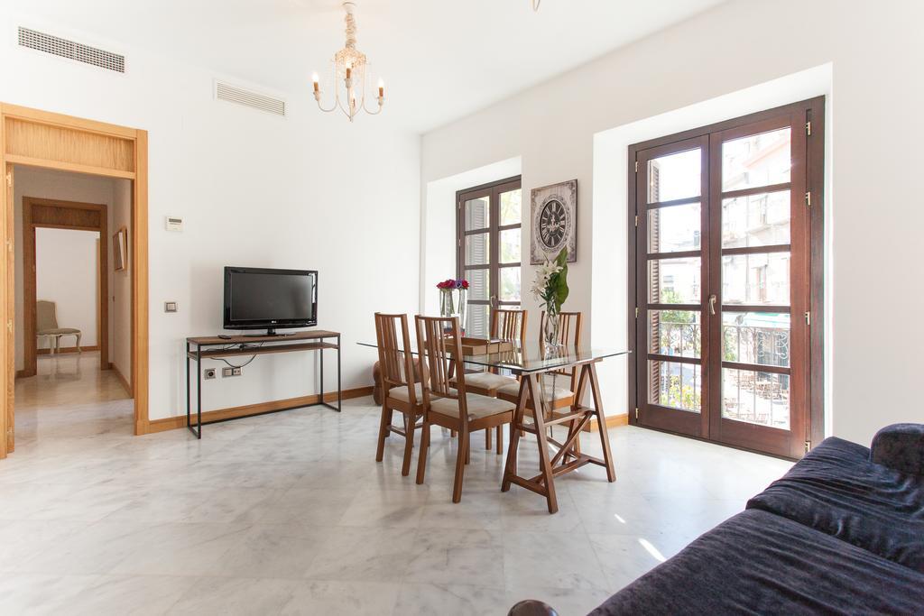 Holi-Rent Castilla Sevilla Exteriör bild