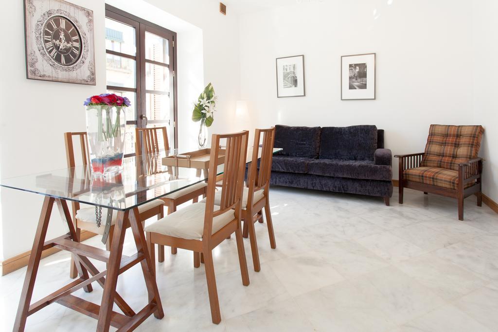 Holi-Rent Castilla Sevilla Exteriör bild